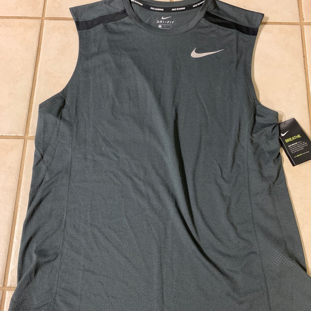 NWT Nike Dry-Fit Tank